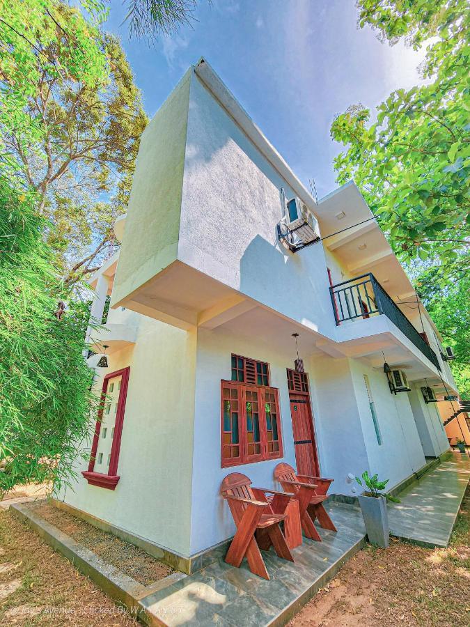 Jay'S Avenue Hotel อุดาวาลาเว ภายนอก รูปภาพ