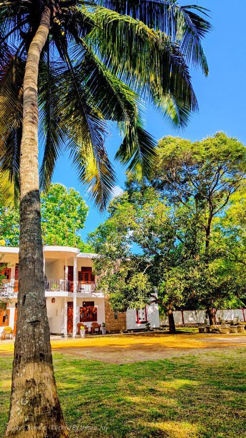 Jay'S Avenue Hotel อุดาวาลาเว ภายนอก รูปภาพ